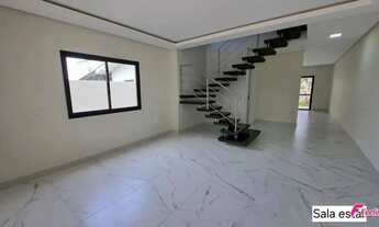 Imagem 3: Casa com 3 Dormitórios sendo 1 Suíte, área Gourmet a 600 metros da praia de Canavieiras- F