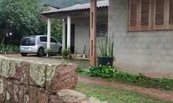 Imagem 7: Casa em Porto Alegre, no bairro Campo Novo, com 3 dormitório(s), e 3 banheiros, à venda