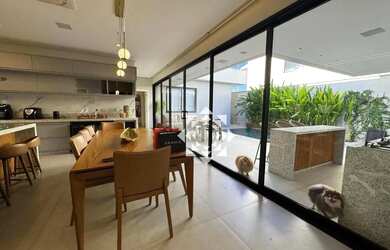 Imagem 4: Mansão Premium com Piscina Aquecida, 3 Suítes e Acabamentos de Luxo - R$ 2.500.000