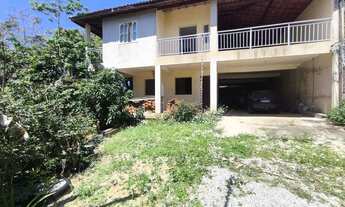 Imagem: Chácara num terreno de 2.700 m2 com 3/4