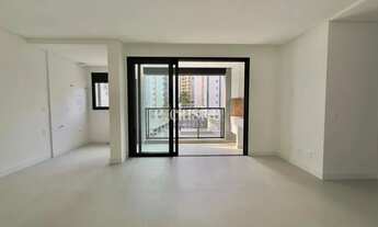 Imagem 4: Apartamento para Venda em Florianópolis, Centro, 2 dormitórios, 1 suíte, 2 banheiros, 1 va