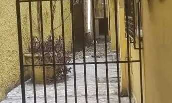 Imagem 7: Imóvel para venda possui 360 metros quadrados com 10 quartos, 4 banheiros, copa-cozinha, g