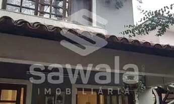 Imagem: Casa à venda com 230,00m² e 3 quartos