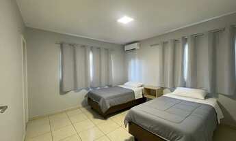 Imagem 4: Excelente sobrado com 282m² e 5 suítes no Portal 2