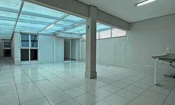 Imagem 4: Aproveite sua ampla área externa com diversas possibilidades para venda