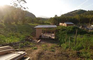 Imagem 2: Terreno com casa semi pronta, no bairro São Roque em Itajaí