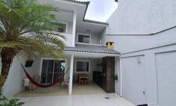 Imagem 6: Casa de condomínio sobrado para venda com 200 metros quadrados com 5 quartos