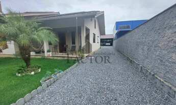 Imagem 4: Casa com piscina no Bairro Araponguinhas em Timbó