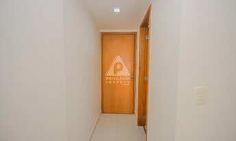 Imagem 2: Apartamento à venda 2 quartos, 1 suíte com dependência e 1 vaga na escritura em Botafogo