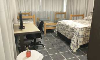 Imagem 2: Casa de condomínio para aluguel e venda possui 390 metros quadrados com 4 quartos