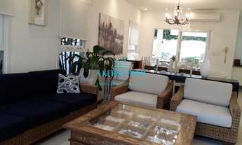 Imagem 2: LINDA CASA, COM 4 SUÍTES EM CONDOMÍNIO A POUCOS METROS DA PRAIA!!! EXCELENTE LOCALIZAÇÃO