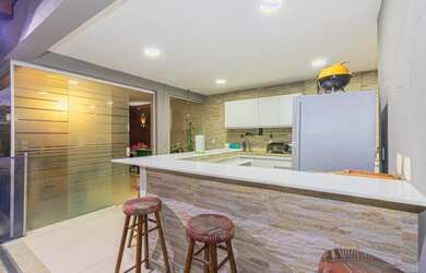 Imagem 4: REQUINTE E SOFISTICAÇÃO!! COM MARCANTE PRESENÇA DE DECORAÇÃO