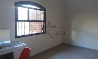 Imagem 2: Casa - Bosque dos Eucaliptos - 4 Dormitórios - 250m²