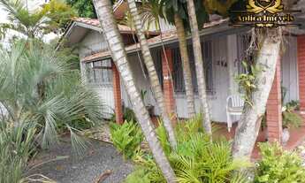 Imagem: Área comercial de frente pra avenida no