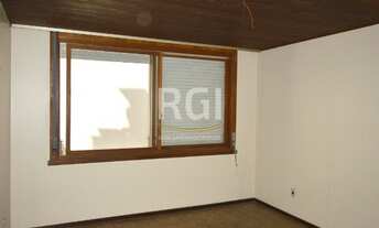 Imagem 5: Ótimo apartamento de 3 dormitórios, sendo 1 suíte e 2 vagas de garagem, no bairro Floresta