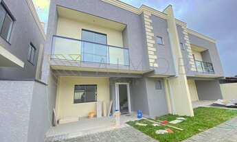 Imagem: Sobrado Triplex, dentro de condomínio