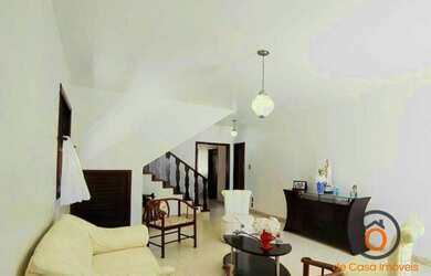 Imagem 2: Casa para venda possui 274 metros quadrados com 3 quartos em Santa Mônica - Belo Horizonte