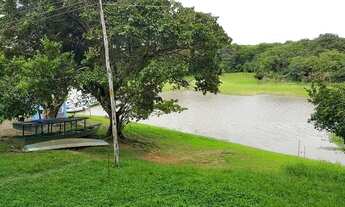 Imagem 2: Vende-se 1 terreno ou troca por uma lancha completa