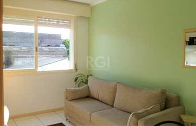 Imagem: Porto Alegre - Apartamento Padrão - Partenon