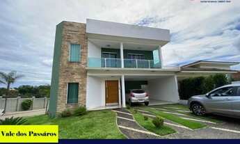 Imagem: Sobrado no Condomínio Vale dos Pássaros