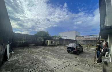 Imagem 3: Vendo Prédio Comercial no Parque 10 em Frente ao Baratão da Carne/ Ótima Localização