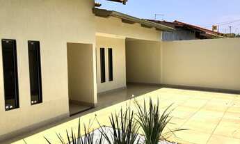 Imagem 3: Casa c3 Quartos, Closet, Banheira Hidromassagem, Área Churrasco e Dependência de Empregada