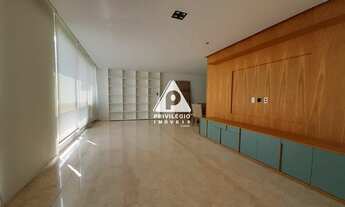 Imagem 3: Humaitá! 3 quartos sendo um suíte, 3 banheiros, cozinha totalmente planejada com material