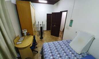 Imagem 4: Casa proximo a Praca 14, com localizacao privilegiada - 04 quartos