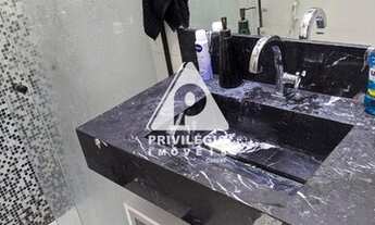 Imagem 5: Lindo apartamento todo reformado com vista para o Teatro Municipal, Centro - RJ