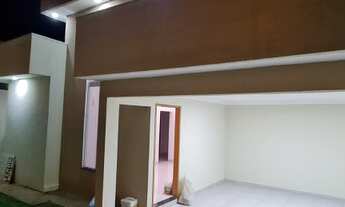 Imagem 4: Casa de esquina a venda na jaiara , lote inteiro