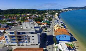 Imagem 2: Apartamento mobiliado com 2 quartos à 30m do mar