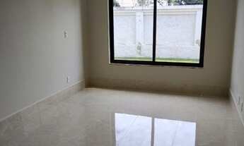 Imagem 5: Casa de condomínio para venda possui 600 metros quadrados com 5 quartos