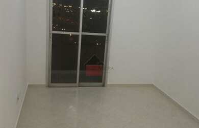 Imagem 2: Apartamento com 2 dormitórios, 1 banheiro e 1 vaga de garagem coberta para alugar, 82 m² p