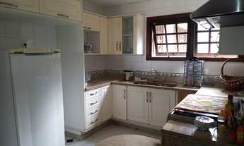 Imagem 7: Casa bem construída, em ótima localização, com fácil acesso à BR-040,com belo jardim!