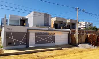 Imagem 3: Casa Alto Padrão de 02 Pavimentos com 3 suítes podendo ser reversível para 4/4 + hidromass