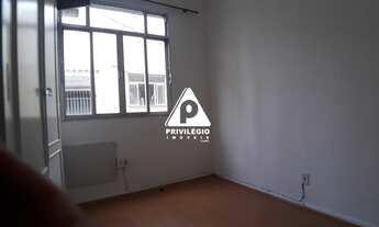 Imagem 4: Apartamento à venda, 2 quartos, 2 salas, cozinha, área, dependência, 2 banheiros, 75m², Bo