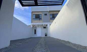 Imagem 2: Sobrado com 2 suítes e vaga de garagem para 2 carros em Itapema