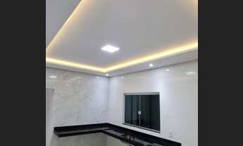 Imagem 3: Casa de esquina a venda na jaiara , lote inteiro