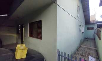 Imagem 3: Casa para venda tem 120 metros quadrados com 2 quartos