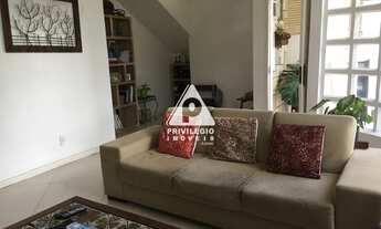 Imagem: Casa à venda, 6 quartos, 2 suítes, 1 vaga