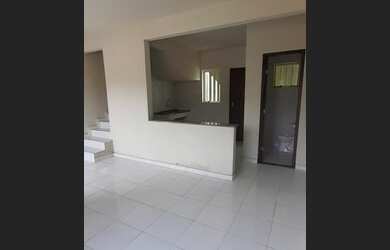 Imagem 8: Casa a 300 metros do cartão postal de Miguel Pereira, o lago de Javary