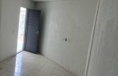 Imagem 3: Kitnet com 1 dormitório para alugar, 40 m² por R$ 730,00/mês - Cidade Industrial - Curitib