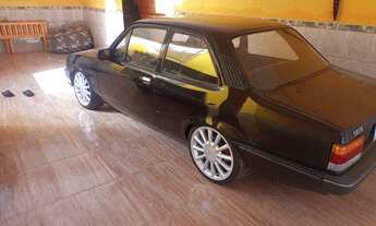 Imagem 1: Chevette 93 relíquia