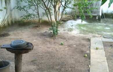 Imagem 4: Casa de condomínio para venda com 200 metros quadrados com 5 quartos