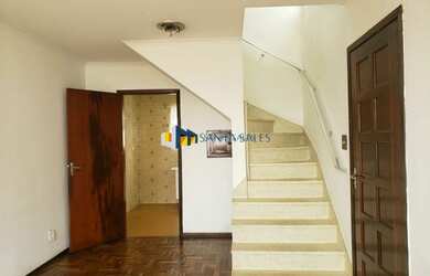 Imagem 6: Casa de 3 andares com quintal e edícula à venda