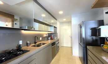 Imagem 7: Apartamento para venda tem 225 metros quadrados com 3 suítes , churrasqueira na varanda