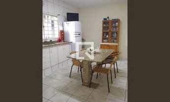 Imagem: Casa à Venda - Parque Centenário, 3 Quartos