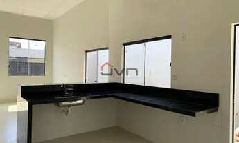 Imagem 2: Casa térrea possui 85 m² com 3 quartos sendo um com suíte no Novo Mundo - Uberlândia - MG