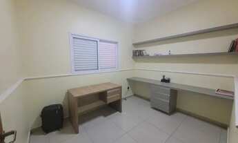 Imagem 6: Casa para aluguel com 210 m2 com 04 quartos no Bairro Jardim Patrícia - Uberlândia - MG