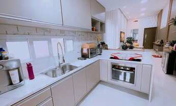 Imagem 6: Casa de condomínio térrea para venda possui 170 metros quadrados com 3 quartos